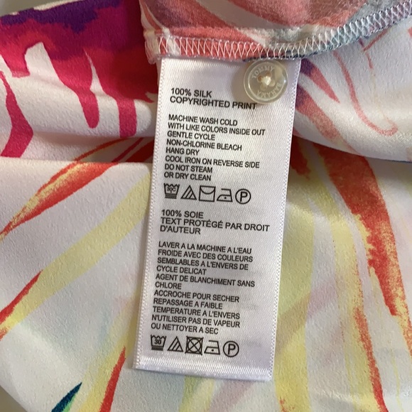 Tommy Bahama silk top, sz XS - Picture 6 of 6